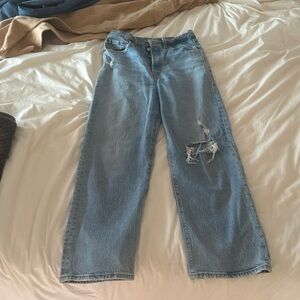 Levi’s size 28 ribcage straight